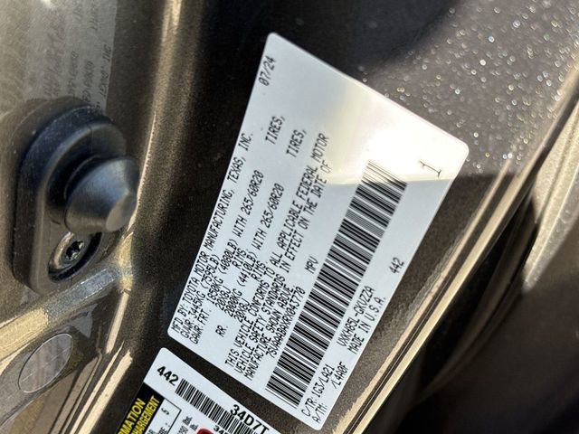 Used 2024 Toyota Sequoia Platinum image 33