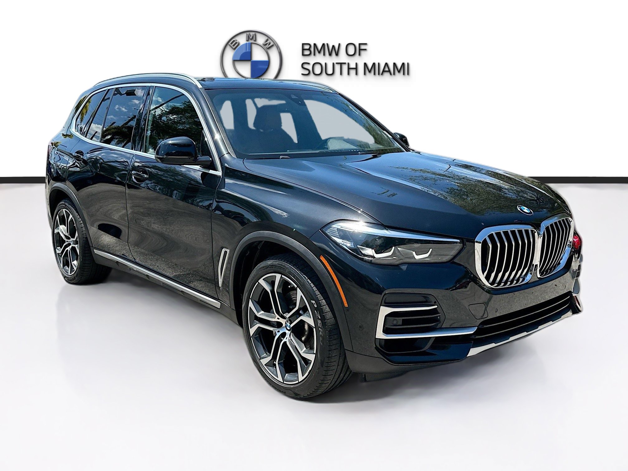 Certified 2022 BMW X5 sDrive40i w/ Premium Package RWD image 1