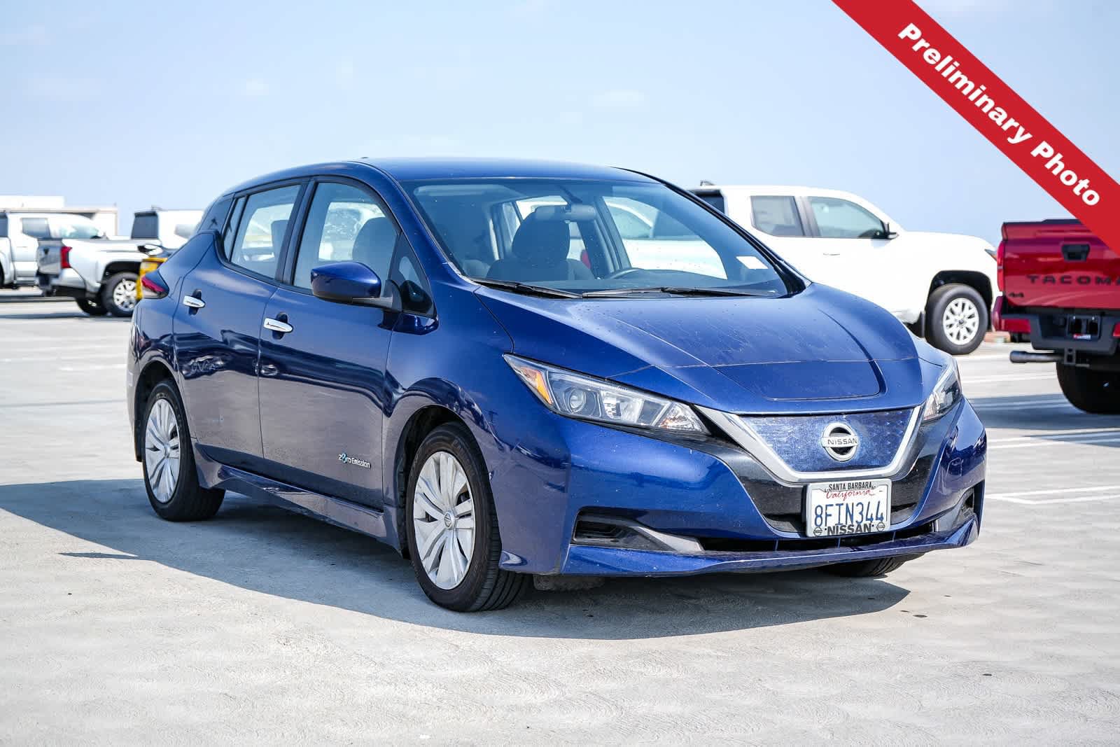 Used 2018 Nissan Leaf S w/ S Charge Package FWD image 3