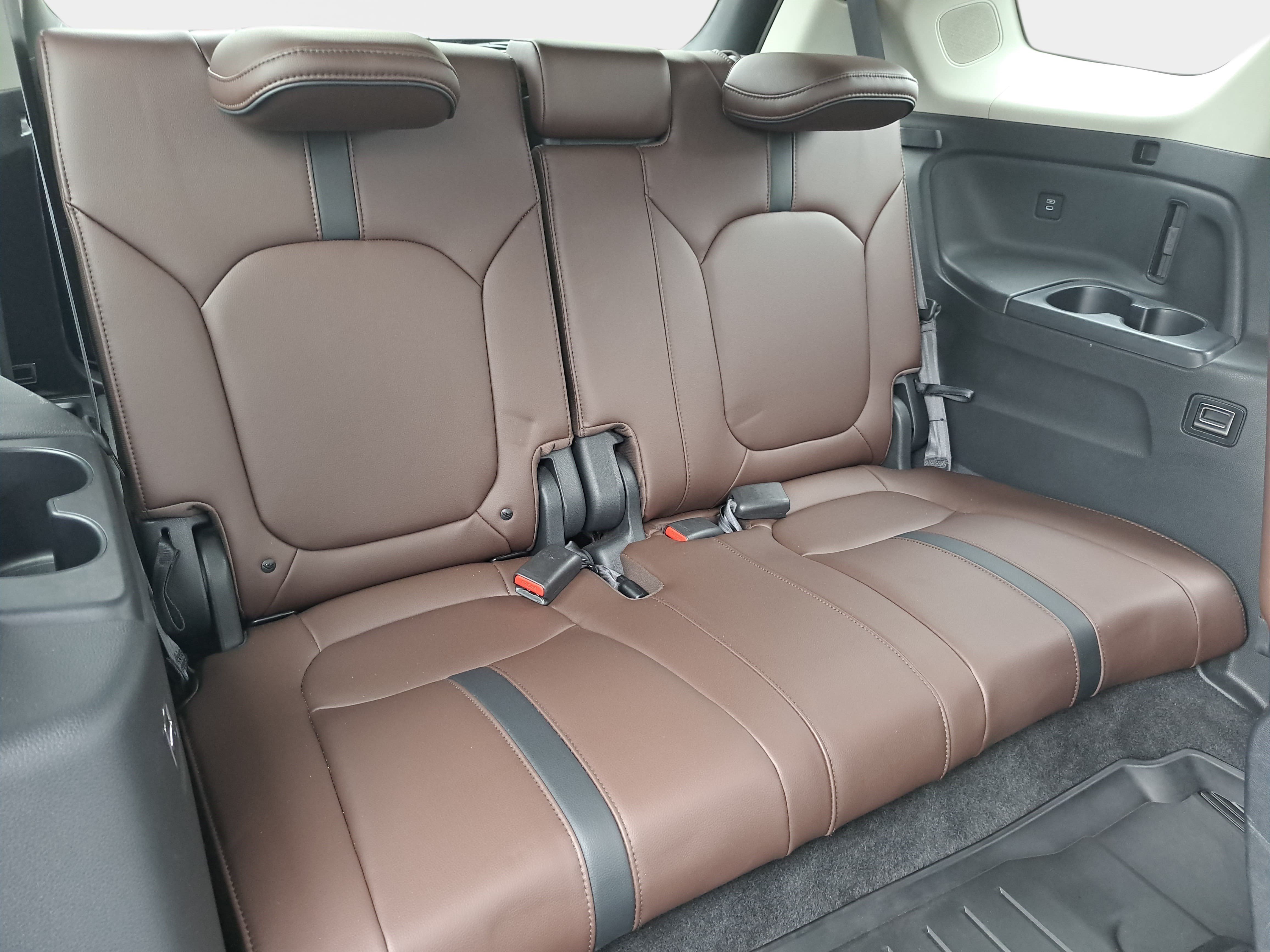 Used 2024 Honda Pilot Elite image 12