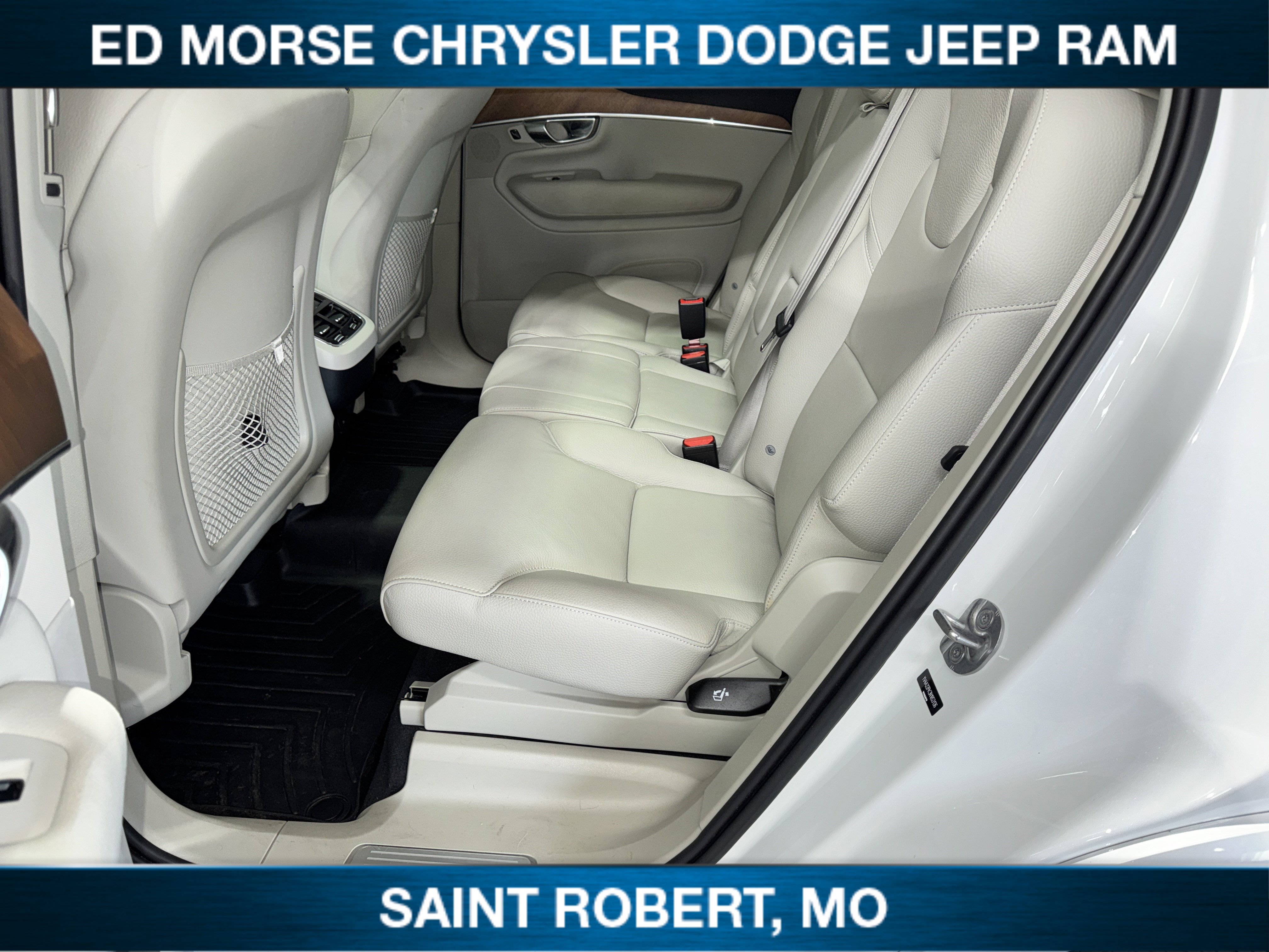 Used 2022 Volvo XC90 T6 Momentum w/ Advanced Package image 29