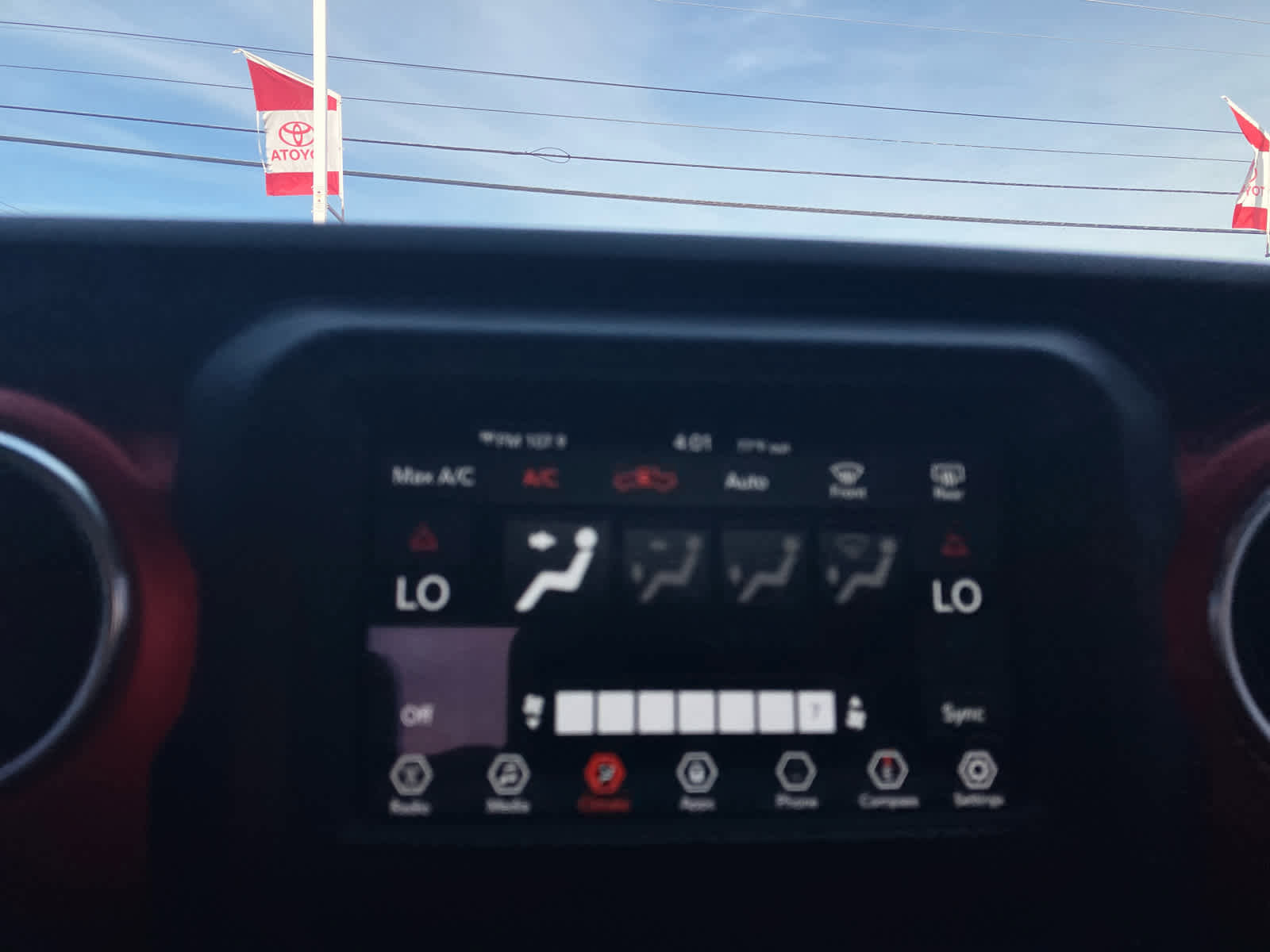 Used 2020 Jeep Gladiator Rubicon w/ Auxiliary Switch Group image 21