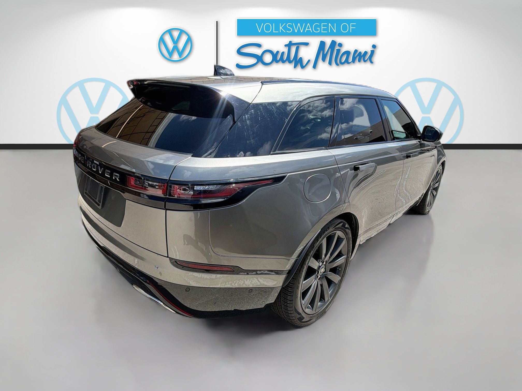 Used 2019 Land Rover Range Rover Velar R-Dynamic HSE AWD/4WD image 7