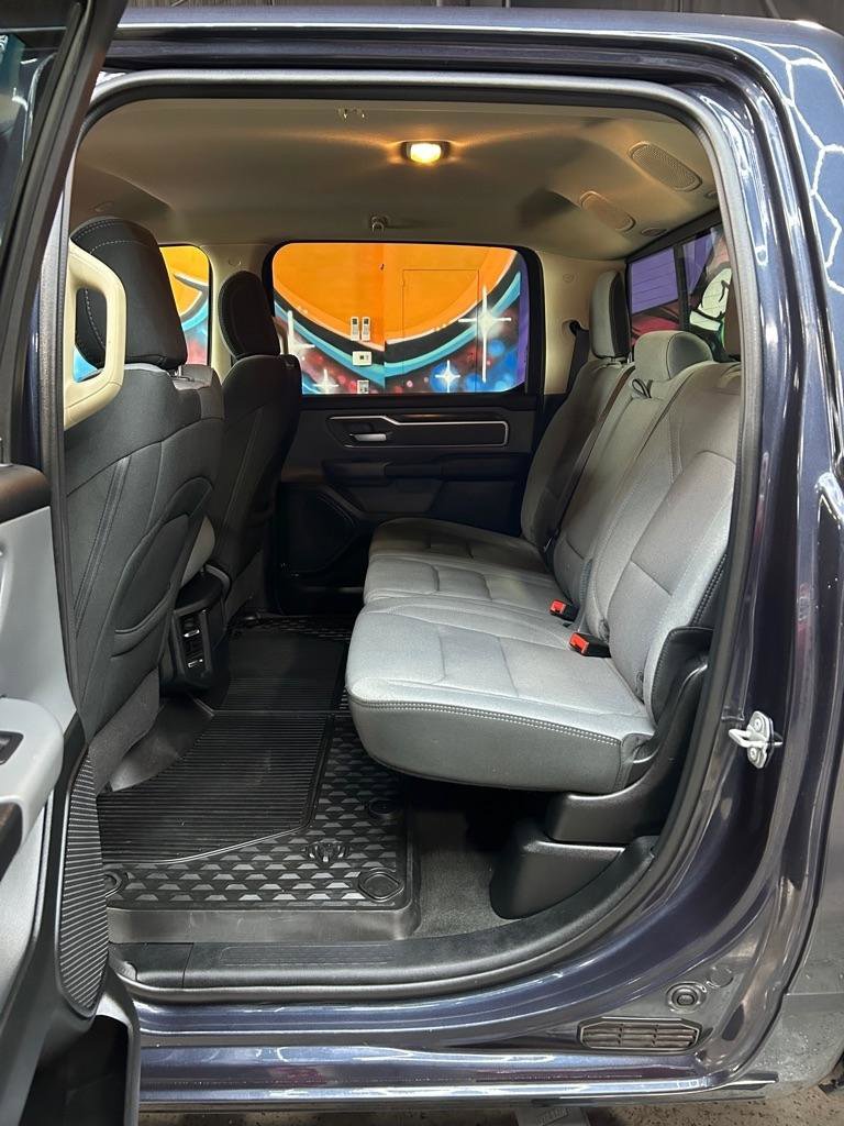 Used 2020 RAM 1500 Big Horn AWD/4WD image 12