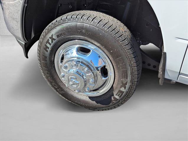 Used 2024 RAM 3500 Tradesman w/ Chrome Appearance Group image 22