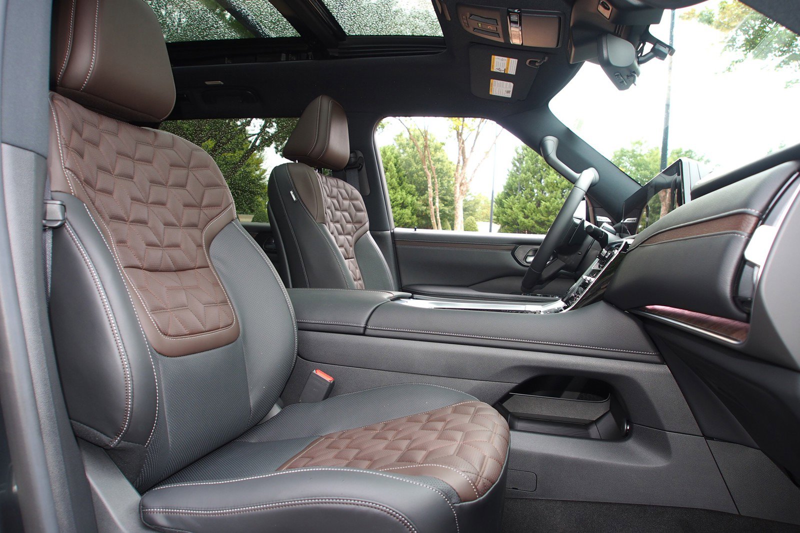 New 2026 Nissan Armada Platinum Reserve image 11