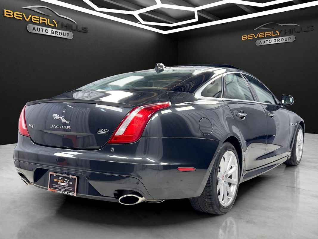 Used 2016 Jaguar XJ R-Sport AWD/4WD image 5