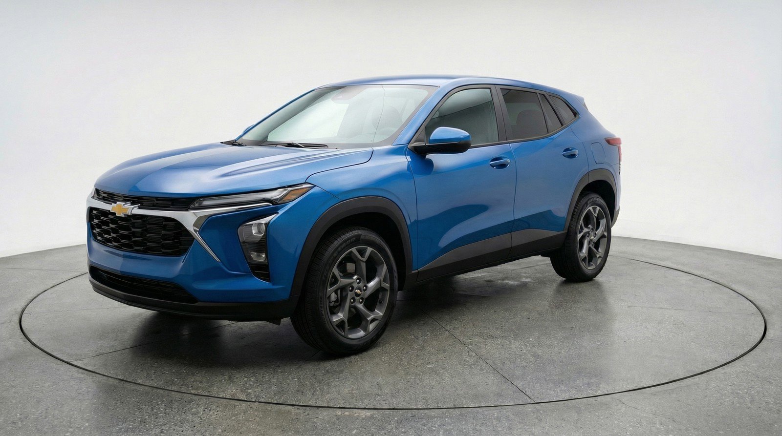 Used 2025 Chevrolet Trax LT w/ LT Convenience Package FWD image 3