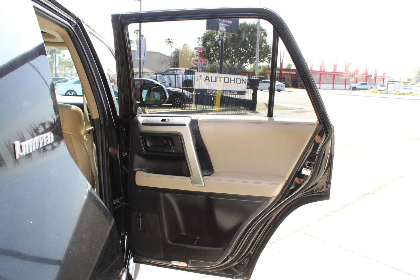 Used 2010 Toyota 4Runner Limited image 8