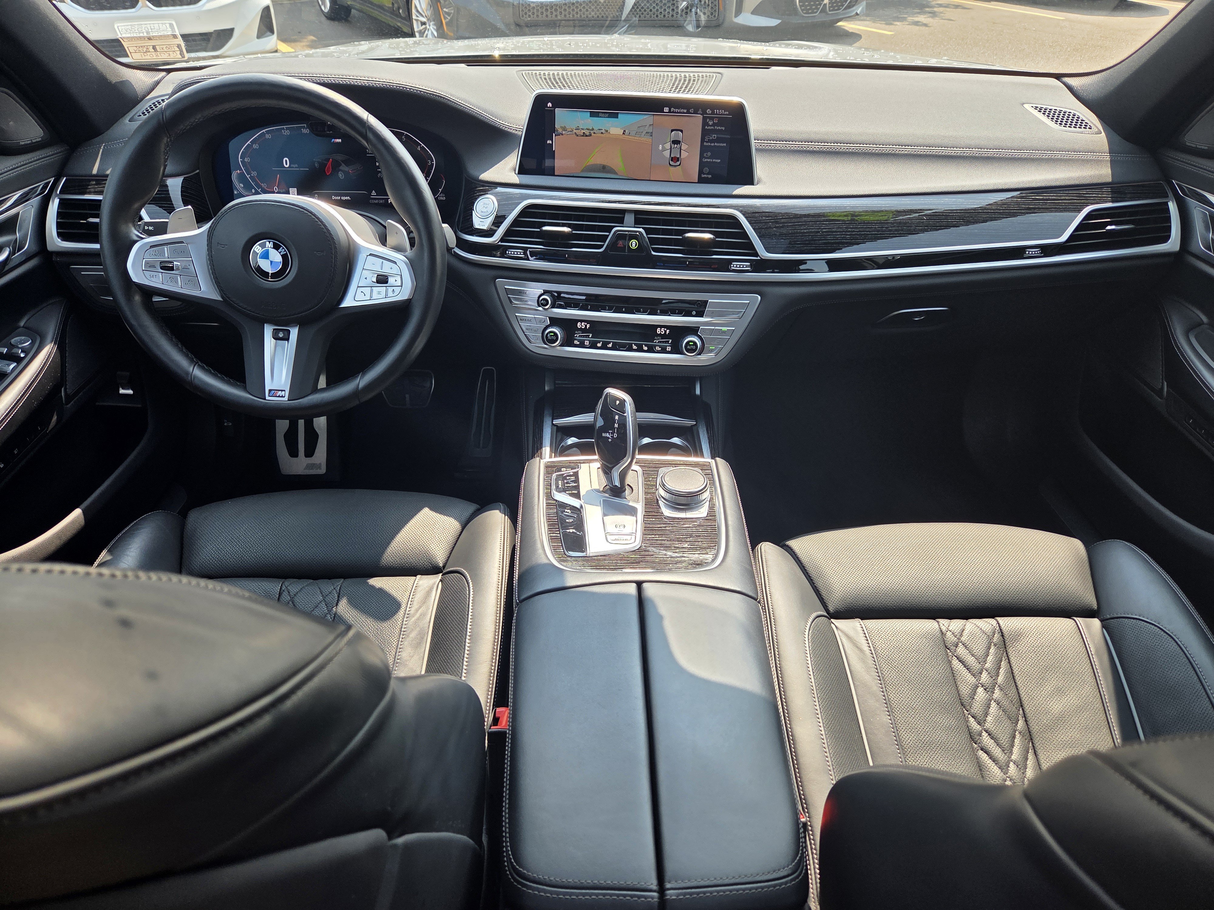 Used 2022 BMW 750i xDrive w/ M Sport Package AWD/4WD image 31