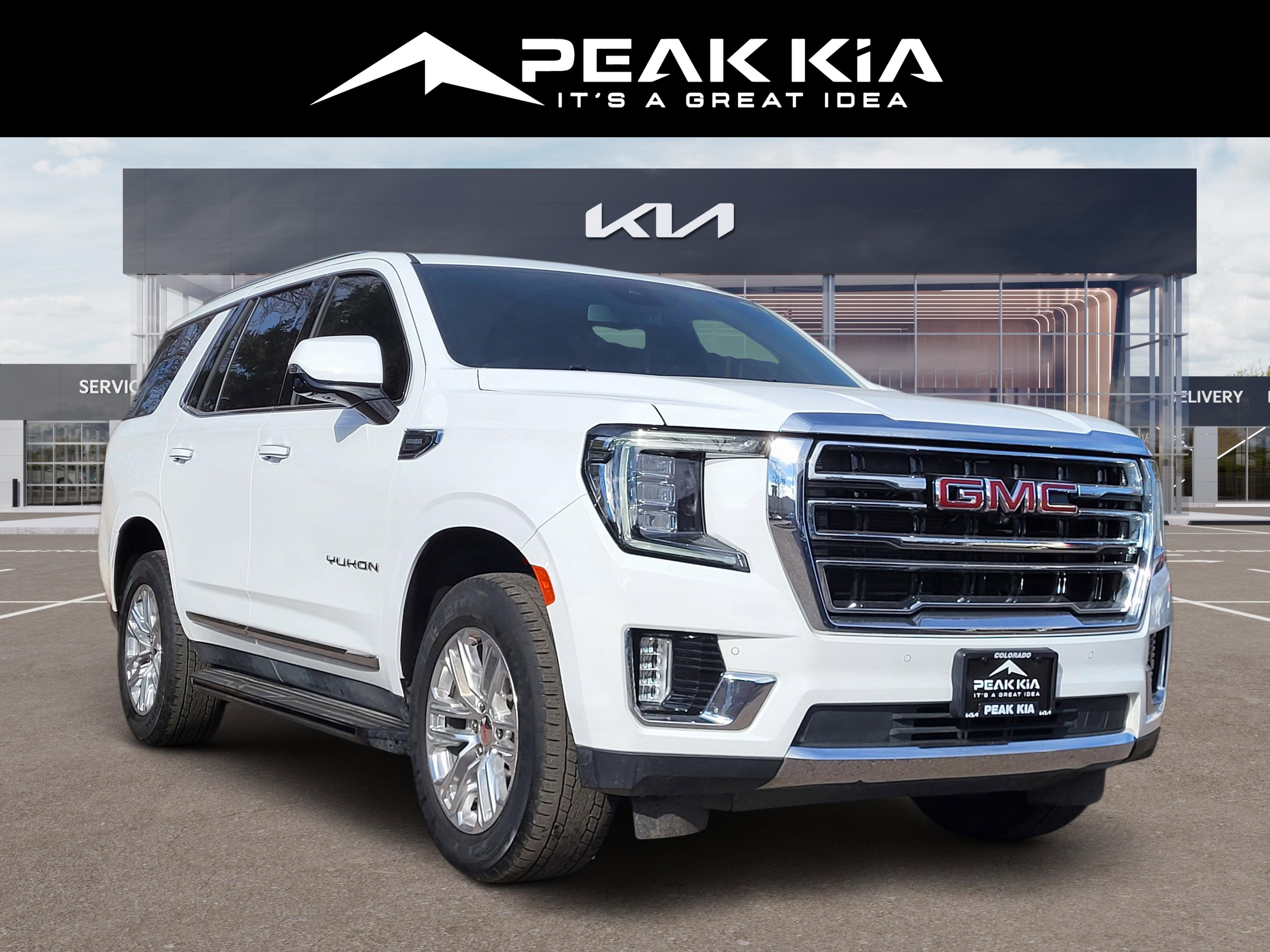Used 2024 GMC Yukon SLT w/ SLT Luxury Package image 1