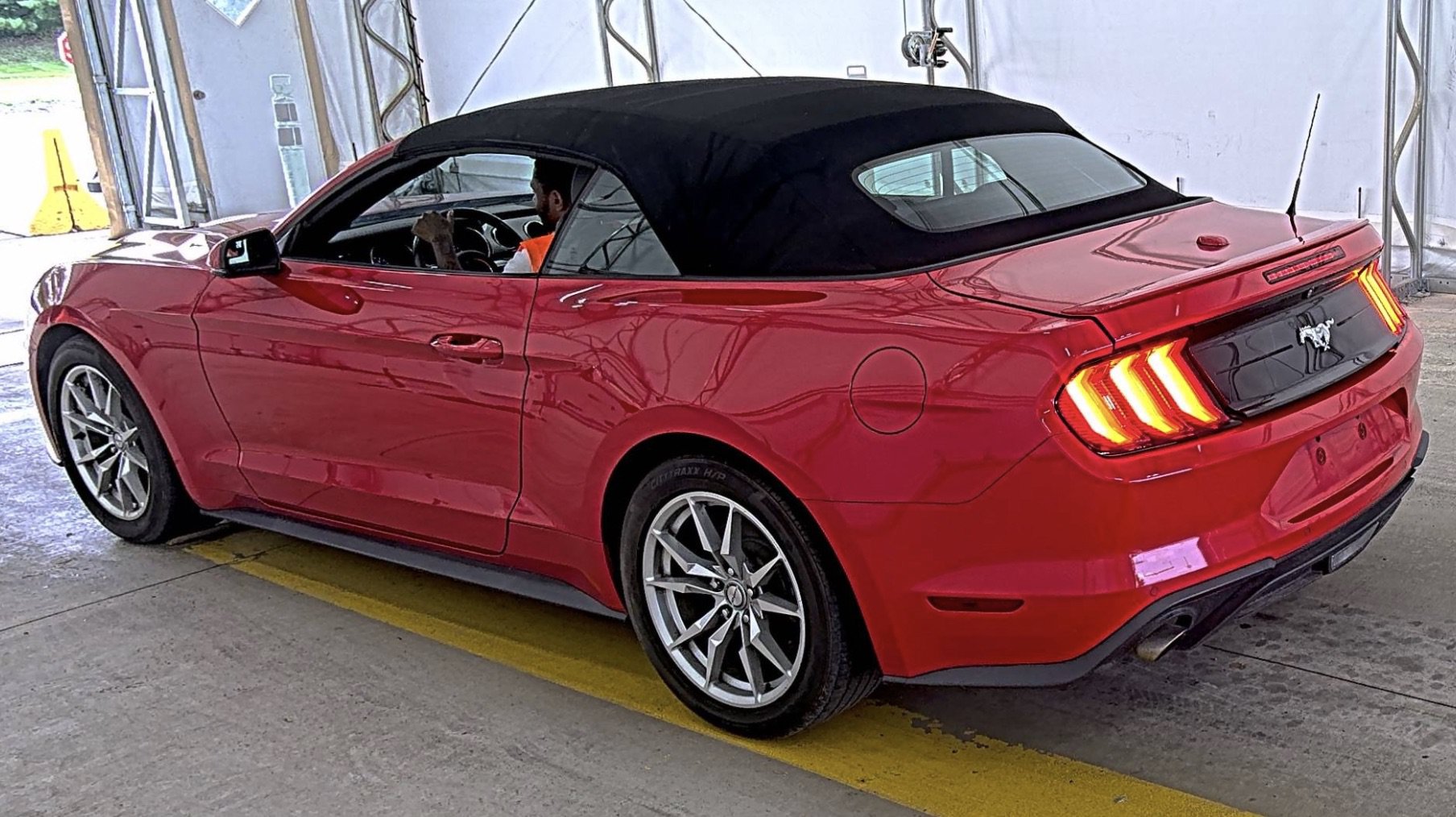 Used 2018 Ford Mustang Premium RWD image 5