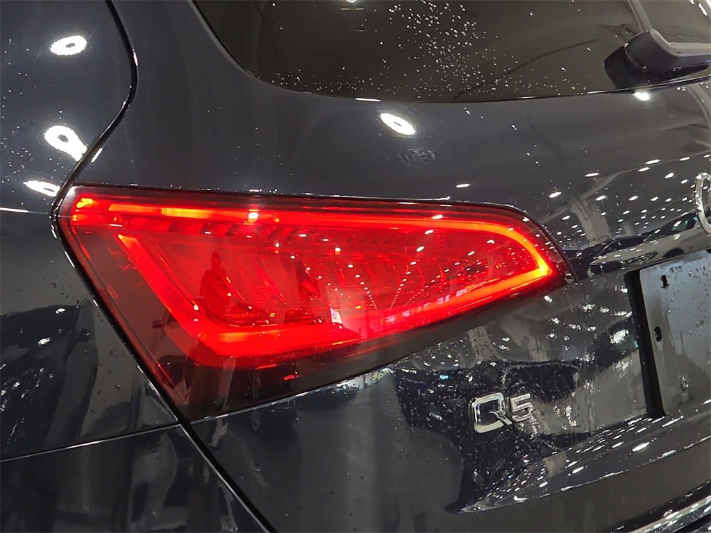 Used 2017 Audi Q5 2.0T Premium Plus w/ Technology Package image 32