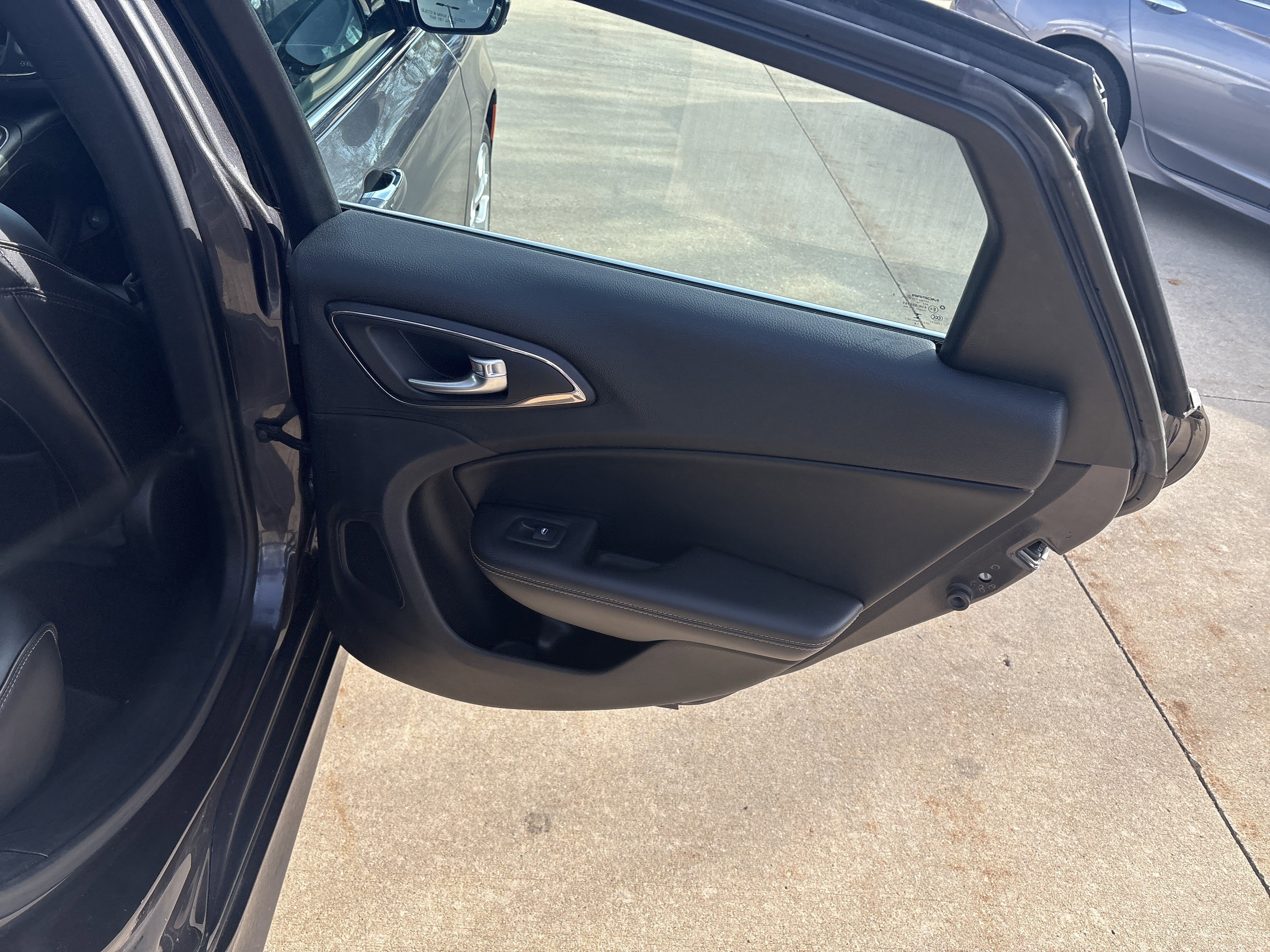 Used 2015 Chrysler 200 C w/ Navigation & Sound Group I image 16