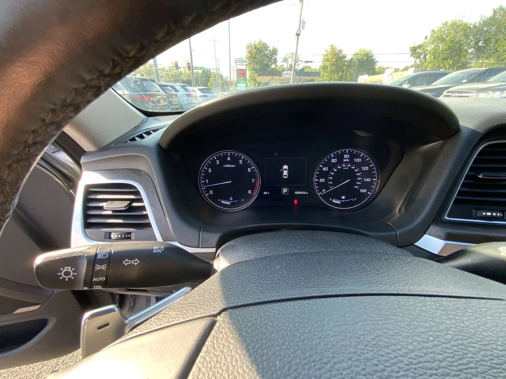 Used 2015 Hyundai Genesis 3.8 w/ Option Group 04 AWD/4WD image 10