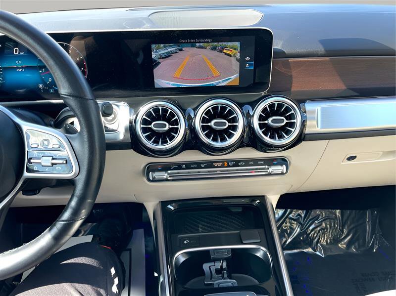 Used 2021 Mercedes-Benz GLB 250 4MATIC image 22