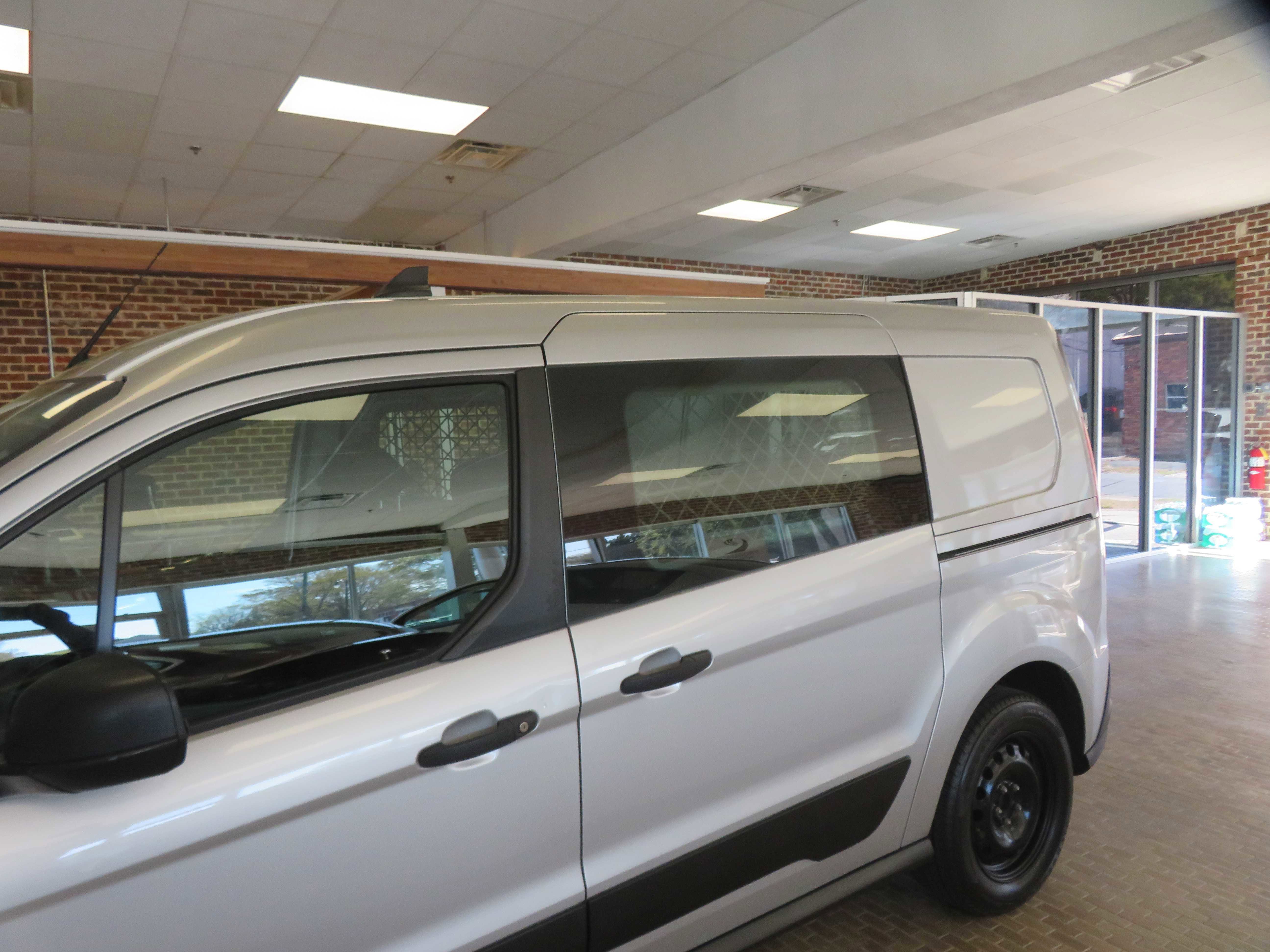 Used 2022 Ford Transit Connect XLT image 75