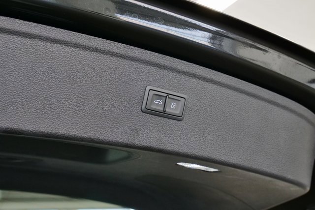 Certified 2025 Audi Q5 Prestige w/ Prestige Package image 14