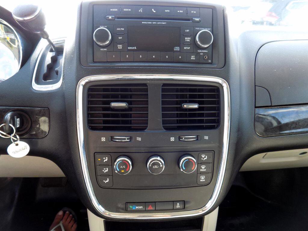 Used 2012 RAM C/V w/ UConnect Hands-Free Group image 19
