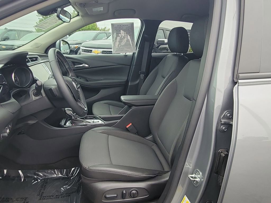 Used 2023 Buick Encore GX Select w/ Safety Package II FWD image 18