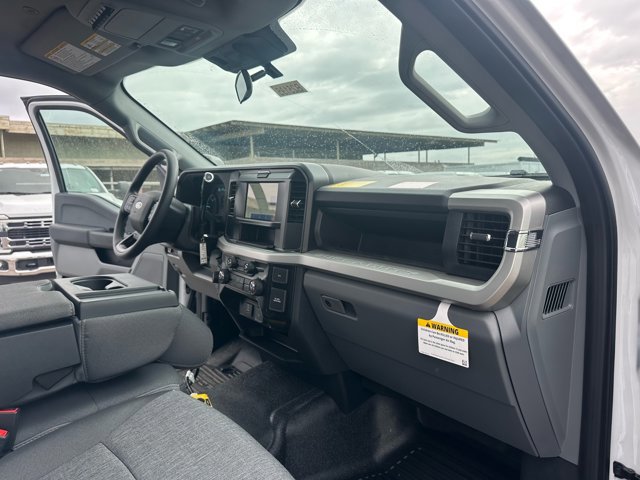 New 2025 Ford F550 4x4 Regular Cab Super Duty image 20