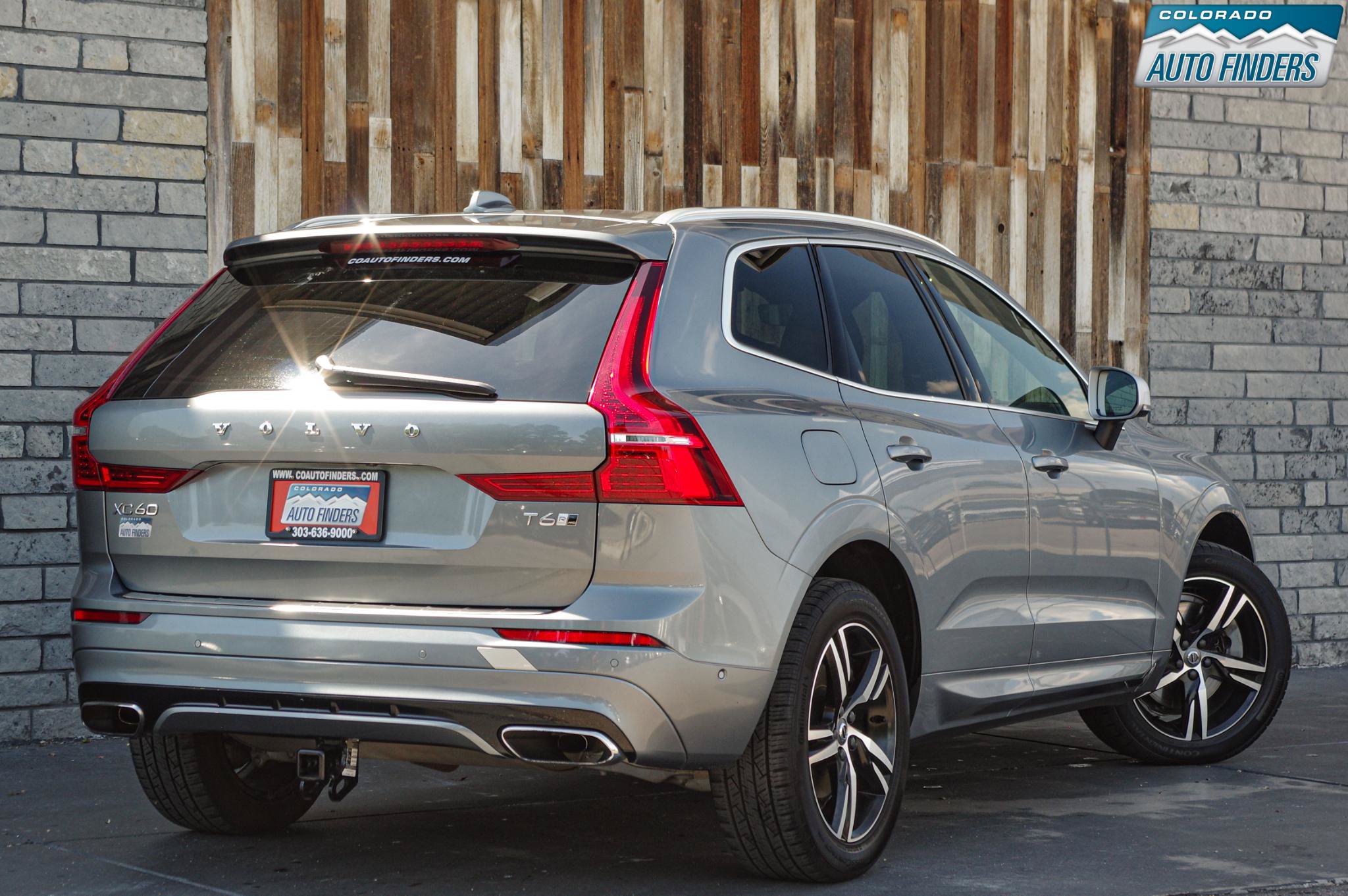 Used 2018 Volvo XC60 T6 R-Design w/ Convenience Package AWD/4WD image 7