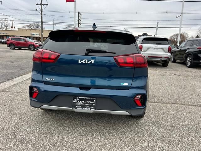 Used 2022 Kia Niro LXS w/ Digital Cluster Package image 4