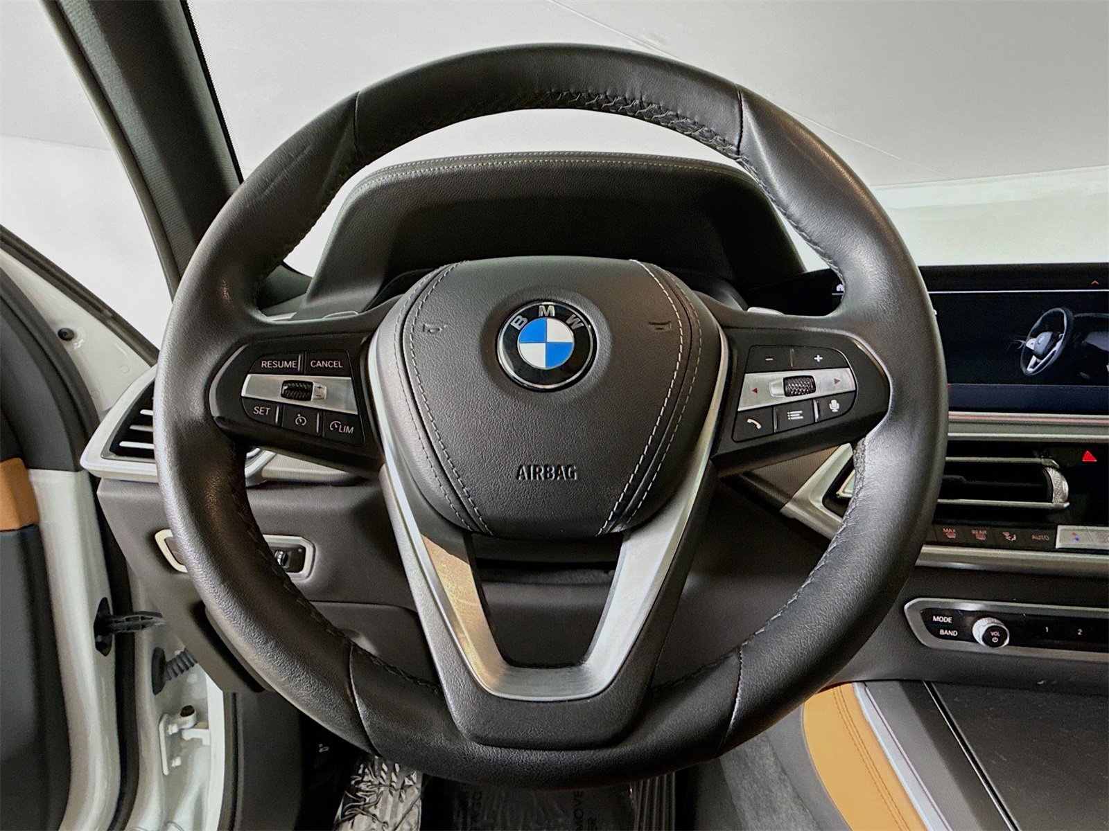 Certified 2023 BMW X5 sDrive40i w/ Parking Assistance Package image 11