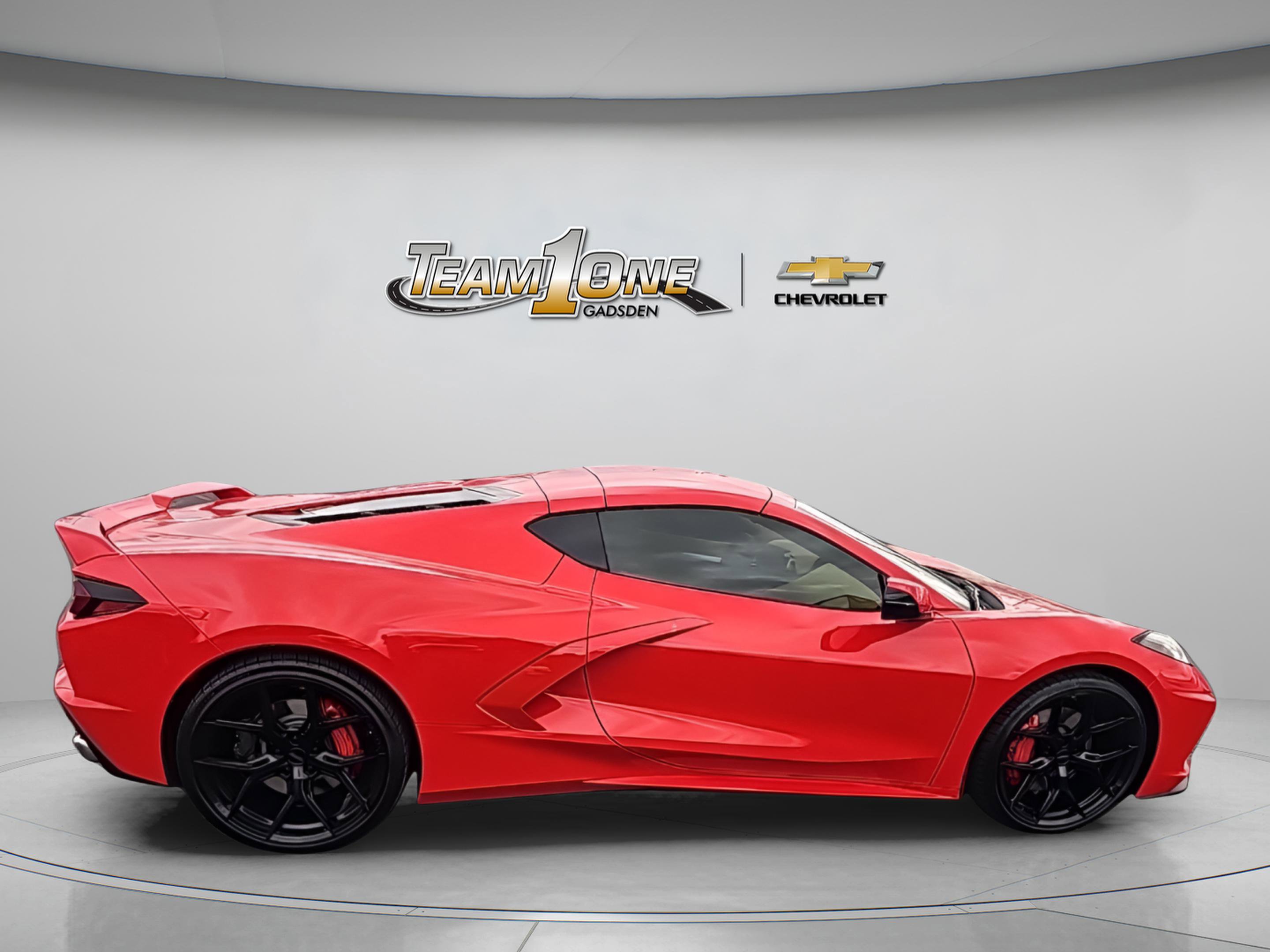 Used 2024 Chevrolet Corvette Stingray w/ Z51 Performance Package image 8