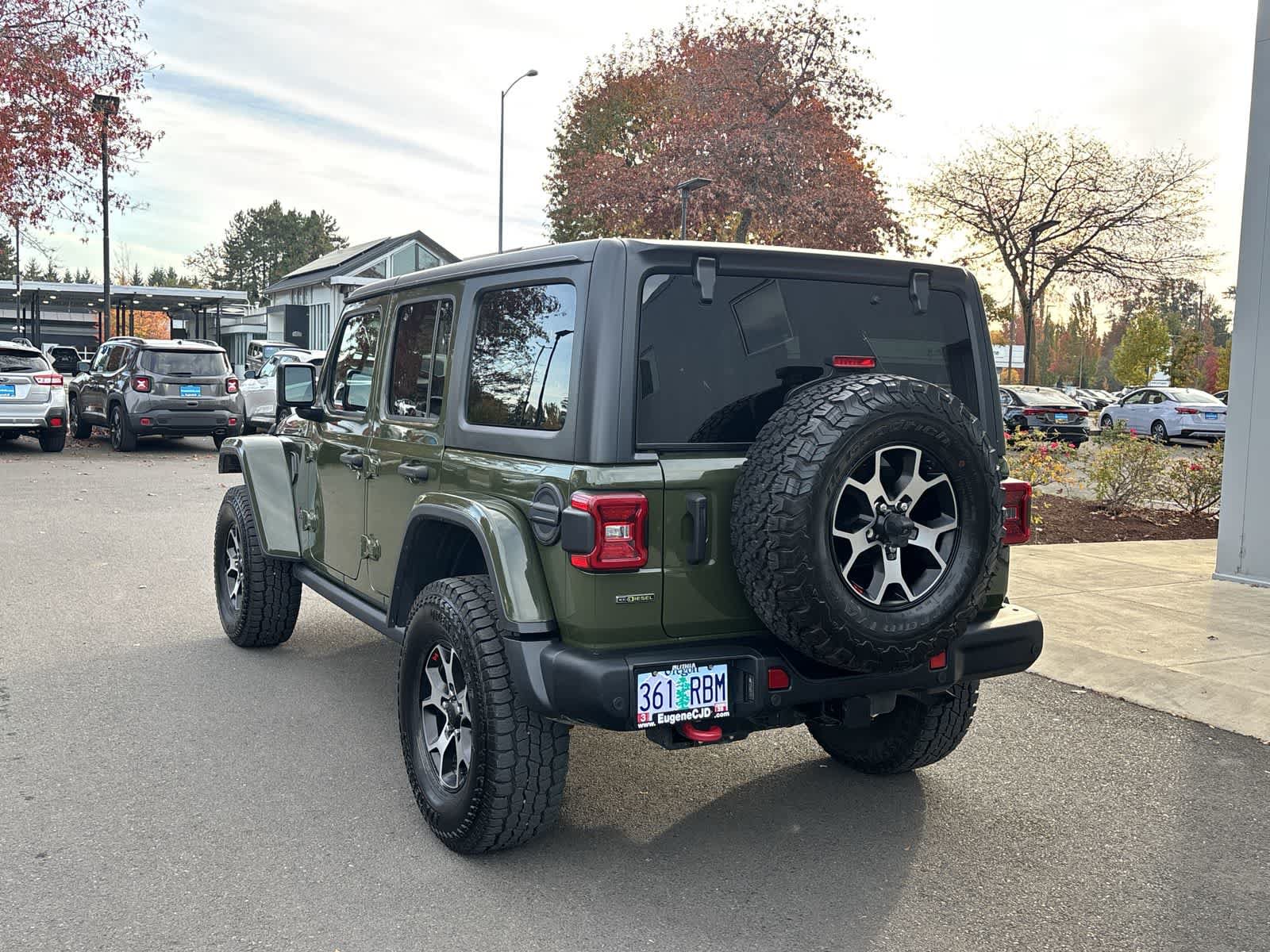Used 2021 Jeep Wrangler Unlimited Rubicon AWD/4WD image 3