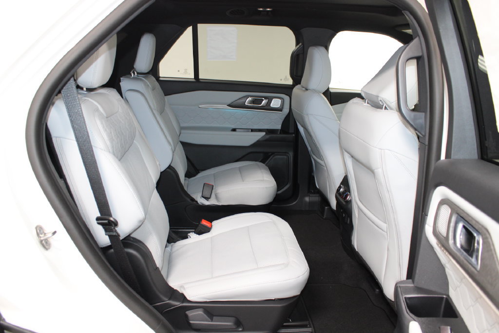 New 2027 Ford Explorer Platinum AWD/4WD image 32