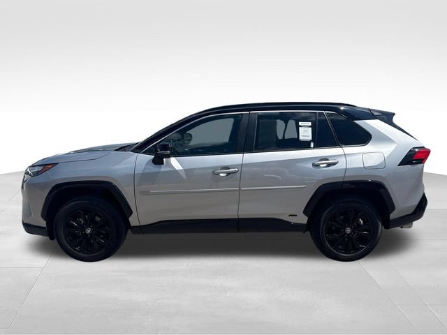 Used 2022 Toyota RAV4 XSE w/ XSE Grade Weather Package AWD/4WD video 2