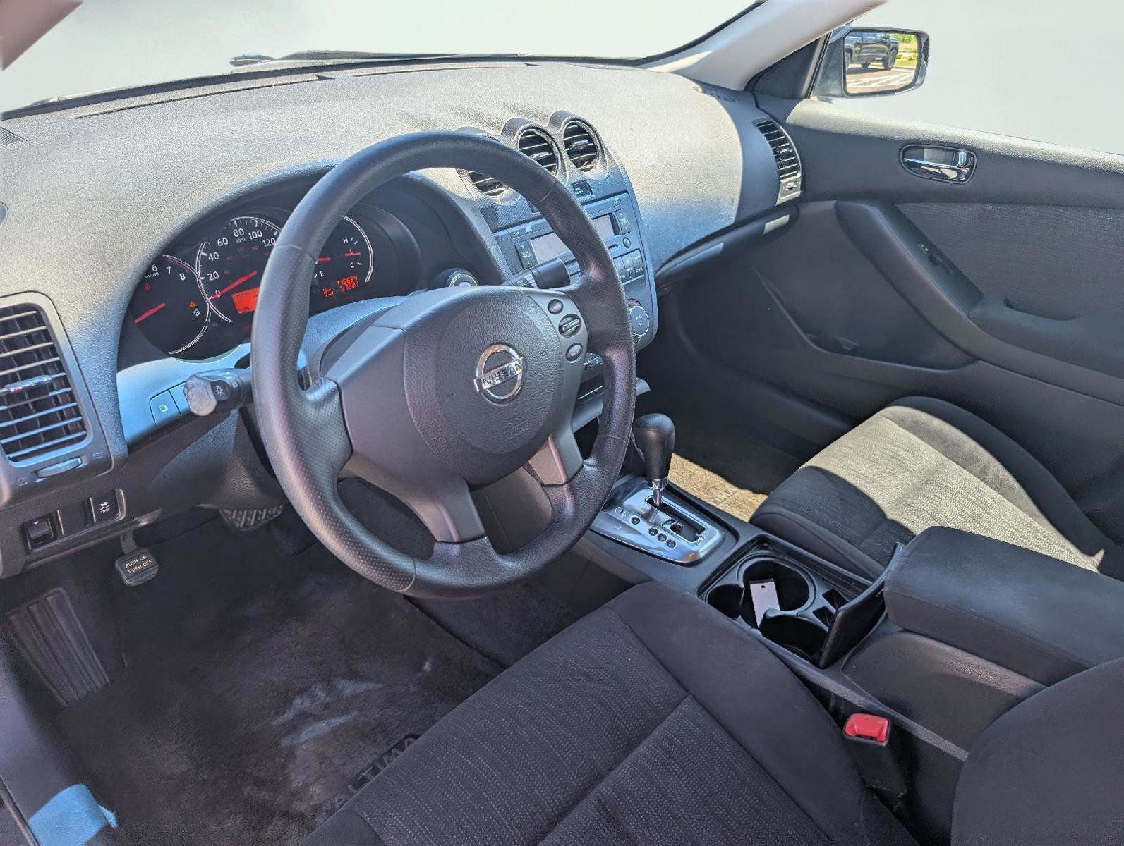 Used 2011 Nissan Altima 2.5 S FWD image 8