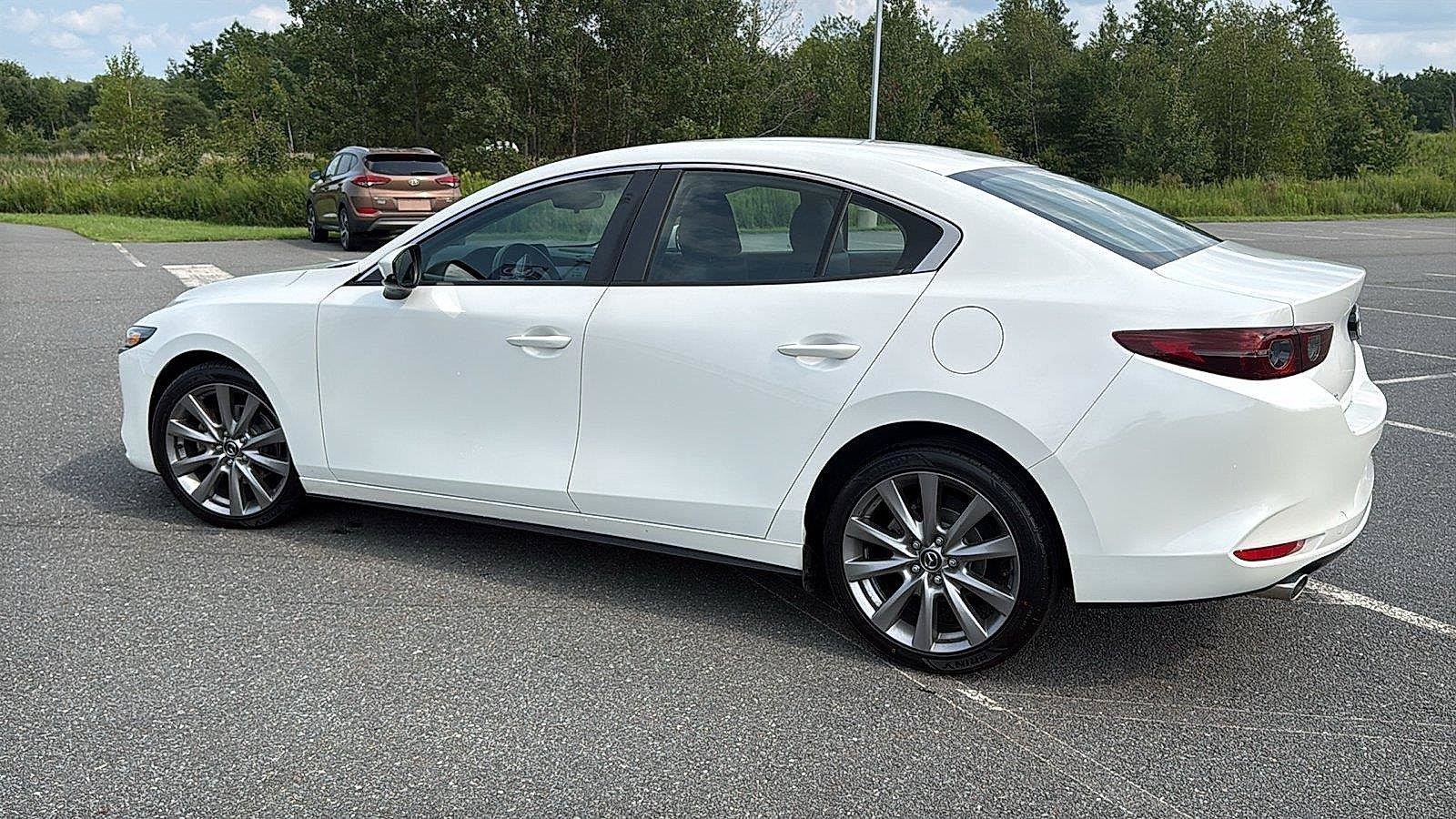 Used 2020 MAZDA MAZDA3 AWD Sedan w/ Select Package image 10