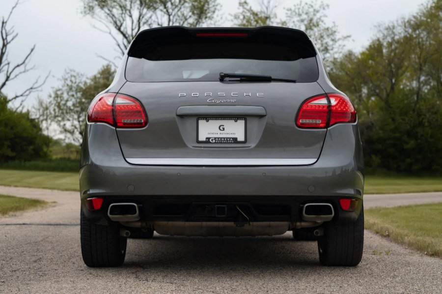 Used 2013 Porsche Cayenne Diesel AWD/4WD image 11