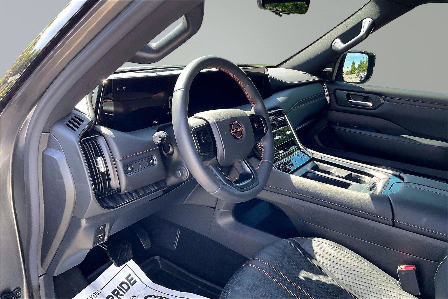 Certified 2025 Nissan Armada PRO-4X AWD/4WD image 14