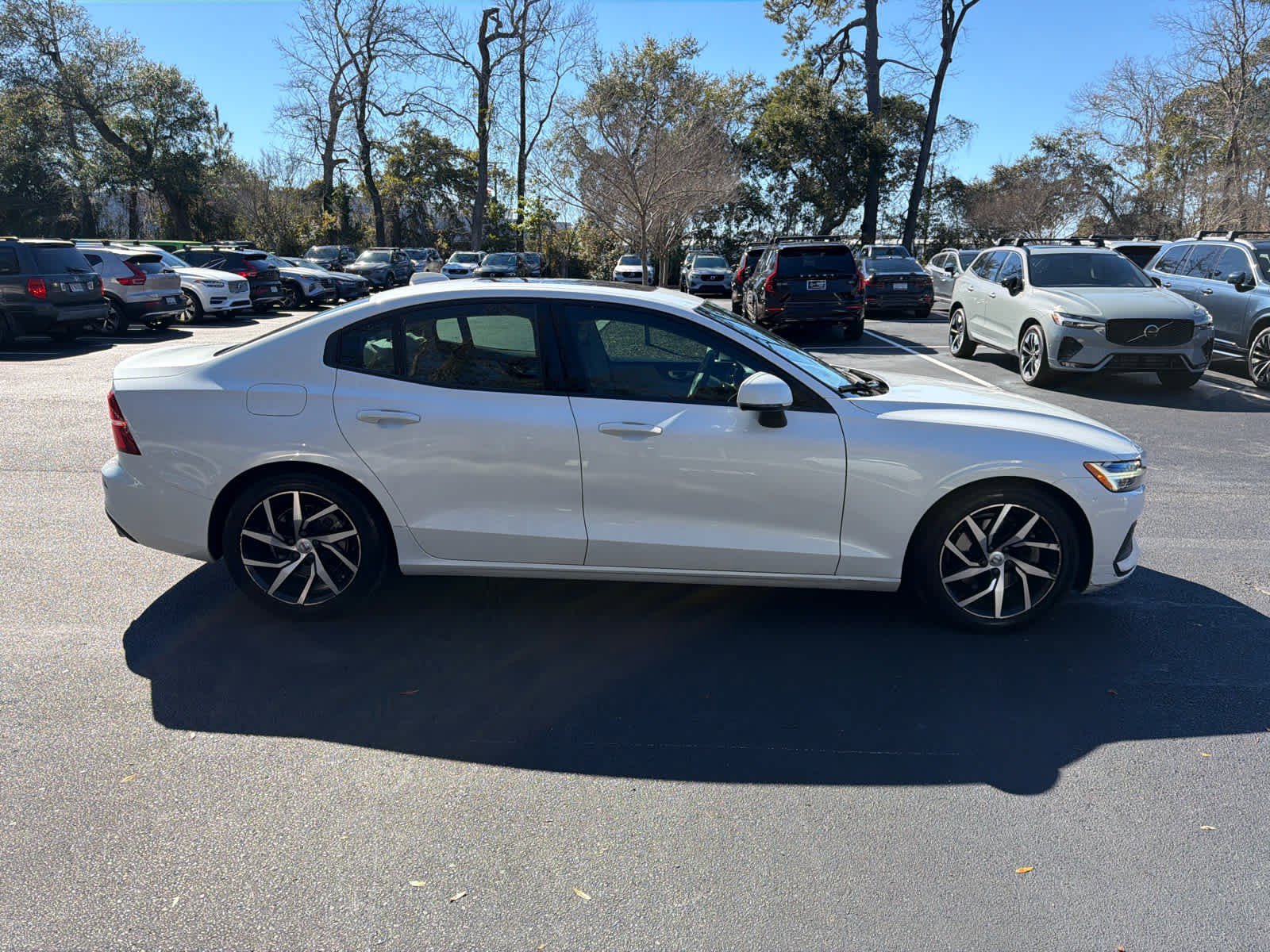 Used 2020 Volvo S60 T5 Momentum w/ Protection Package Premier image 16