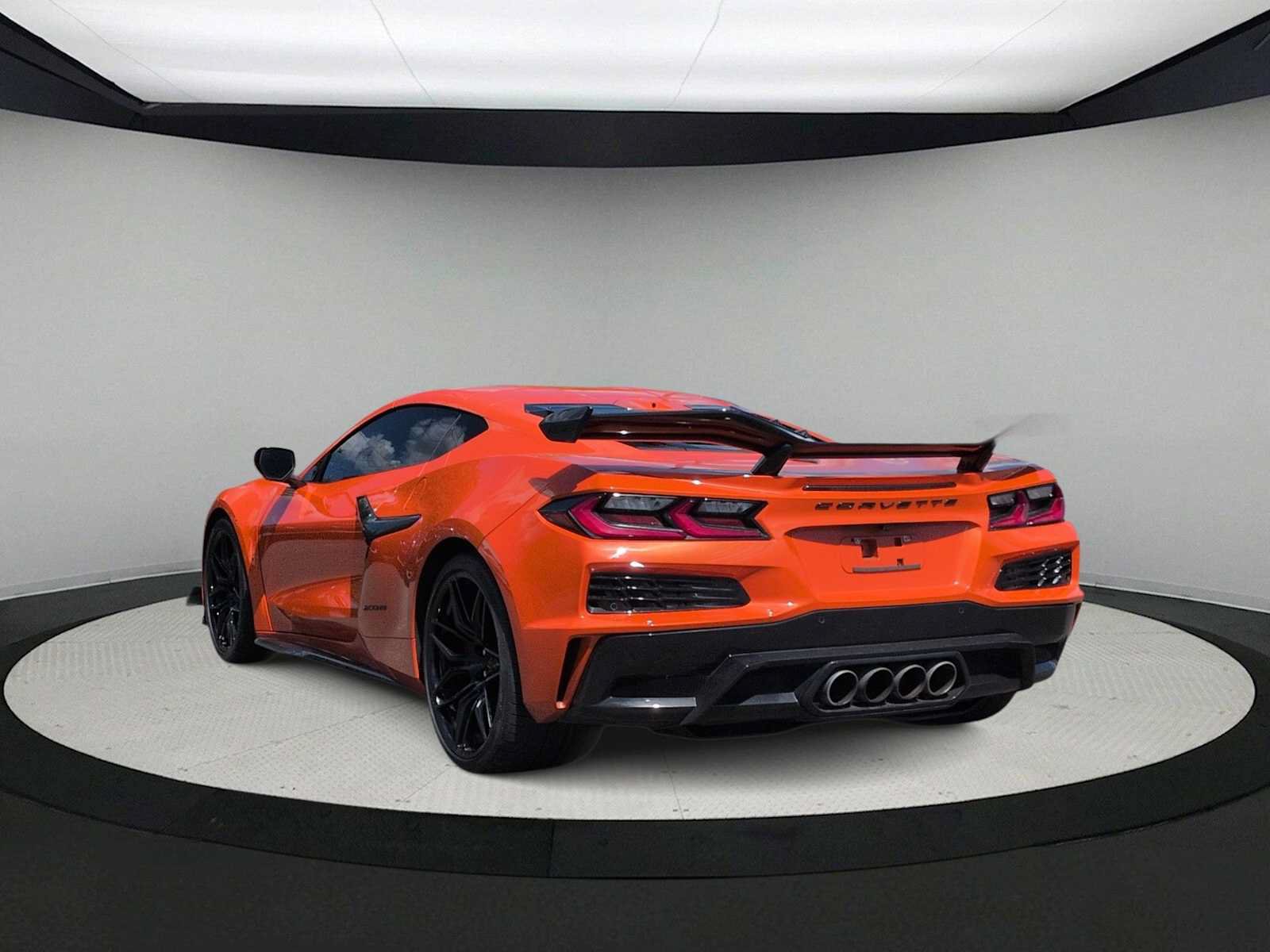 Used 2025 Chevrolet Corvette Z06 w/ Z07 Performance Package RWD image 6