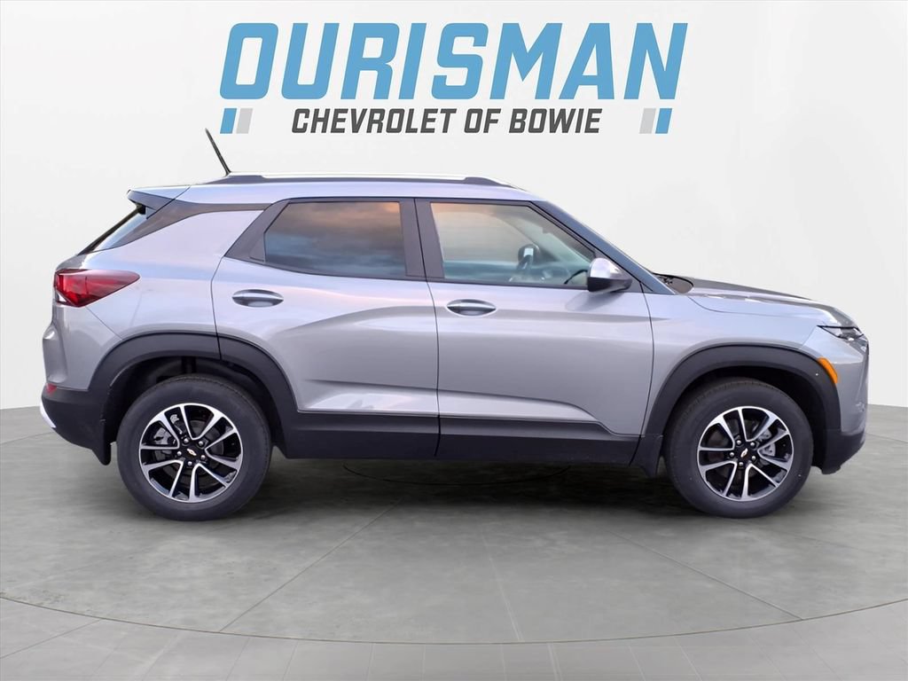 New 2026 Chevrolet TrailBlazer LT w/ Convenience Package AWD/4WD image 2