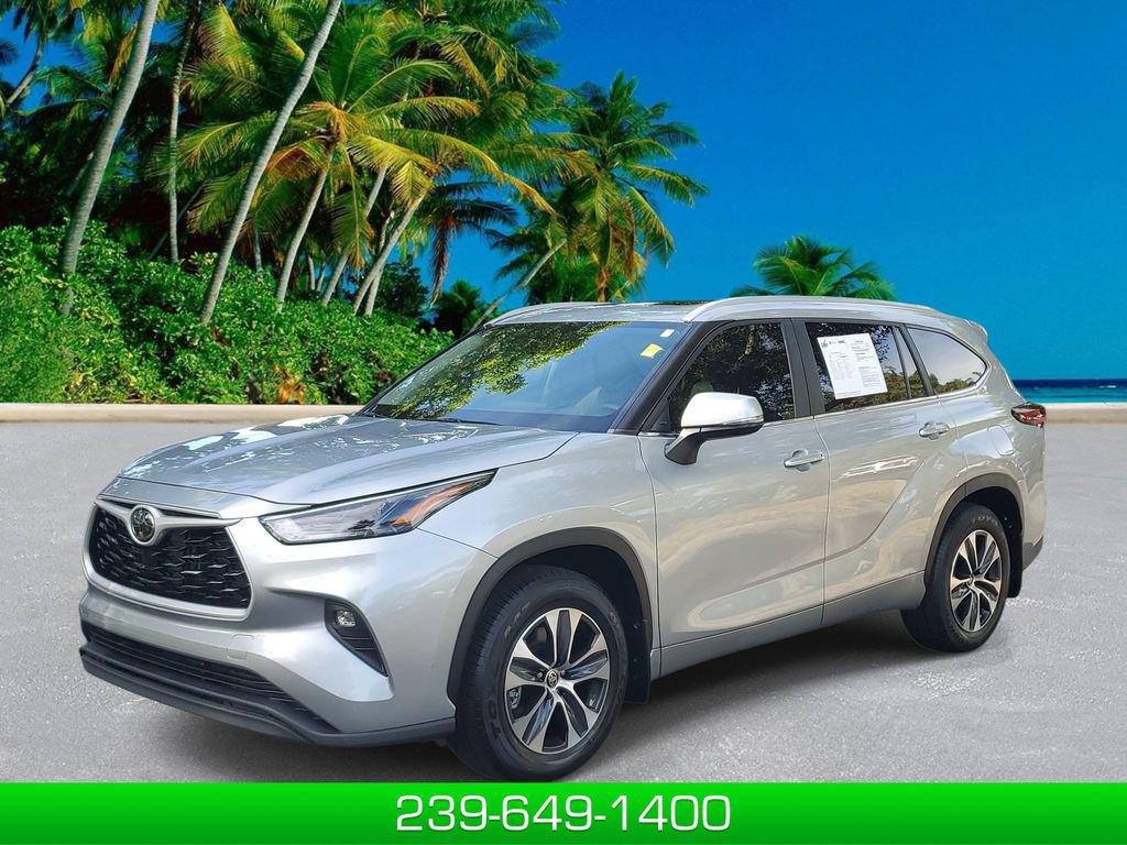 Used 2024 Toyota Highlander XLE
