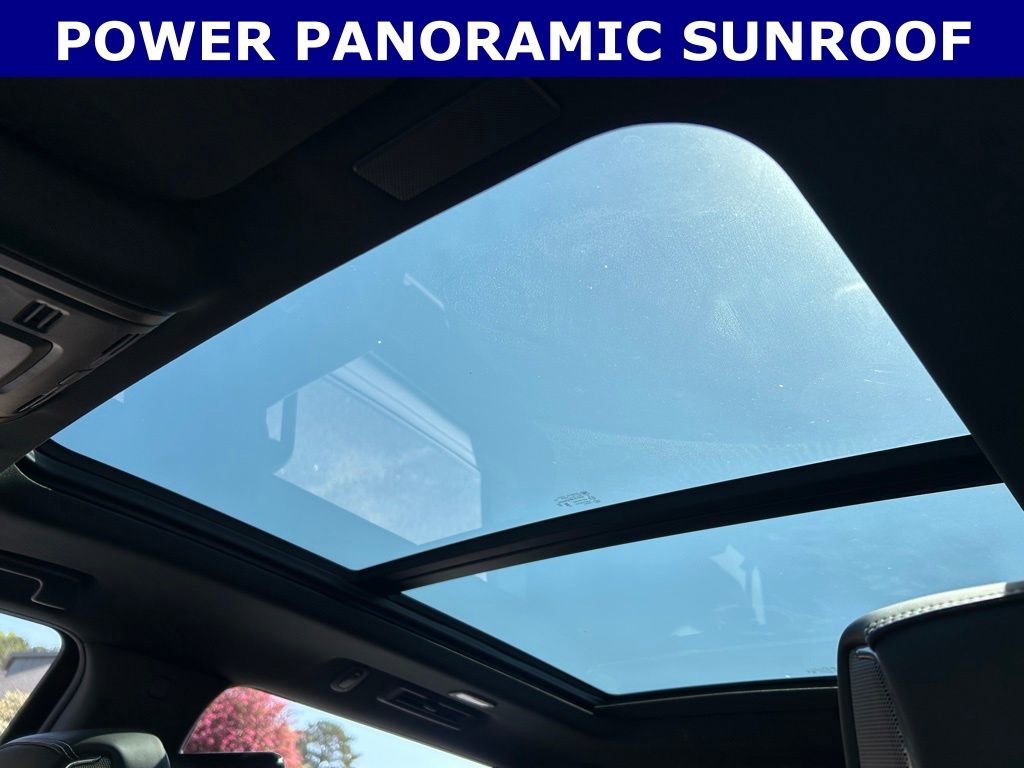 Used 2025 GMC Yukon XL AT4 Ultimate w/ LPO, AT4 Appearance Package AWD/4WD image 2