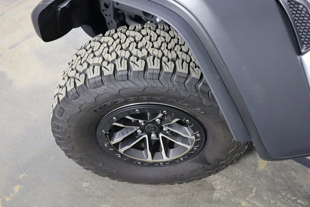 Used 2024 Jeep Wrangler Willys image 43