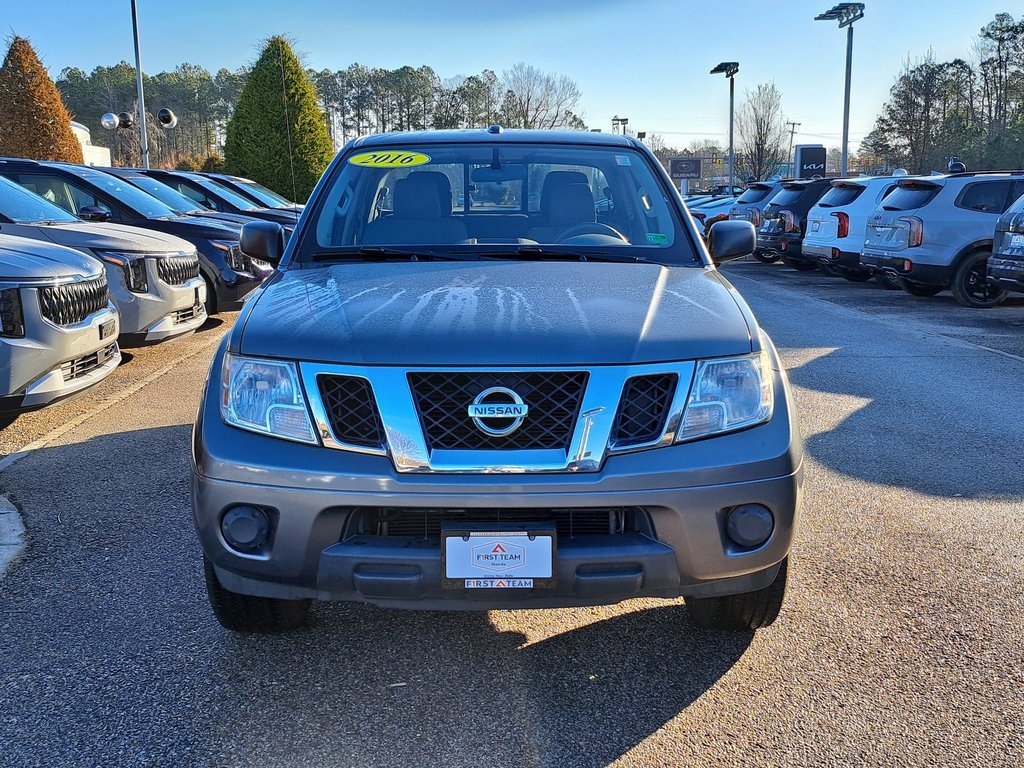 Used 2016 Nissan Frontier SV image 3
