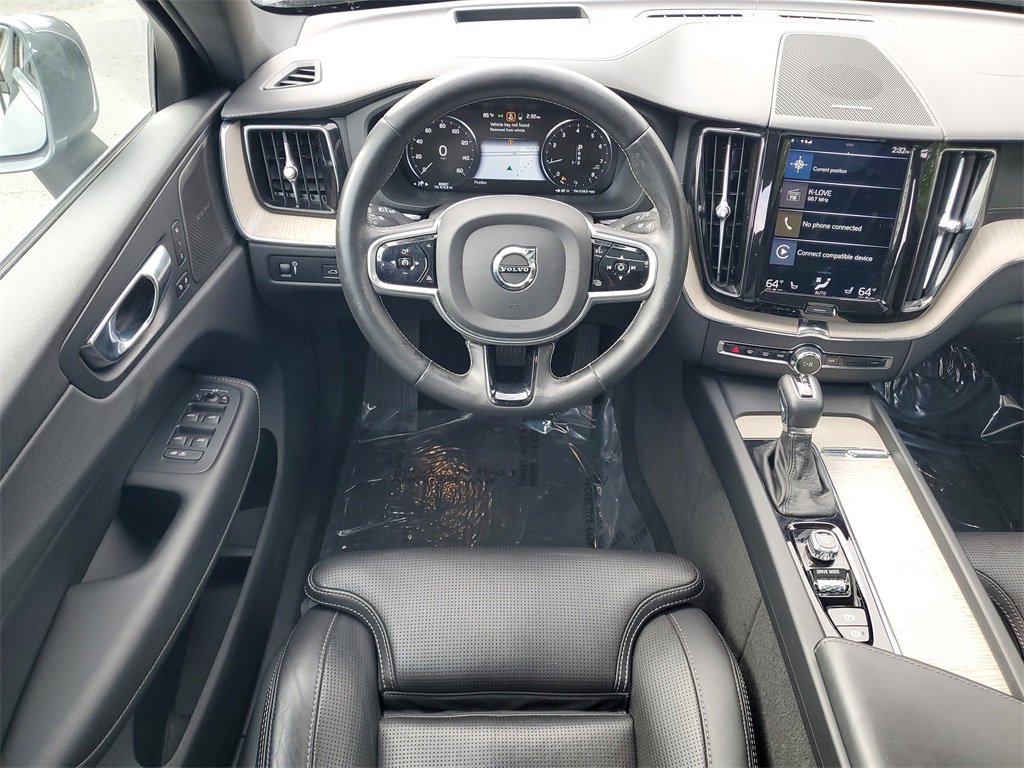 Used 2020 Volvo XC60 T6 Inscription image 16