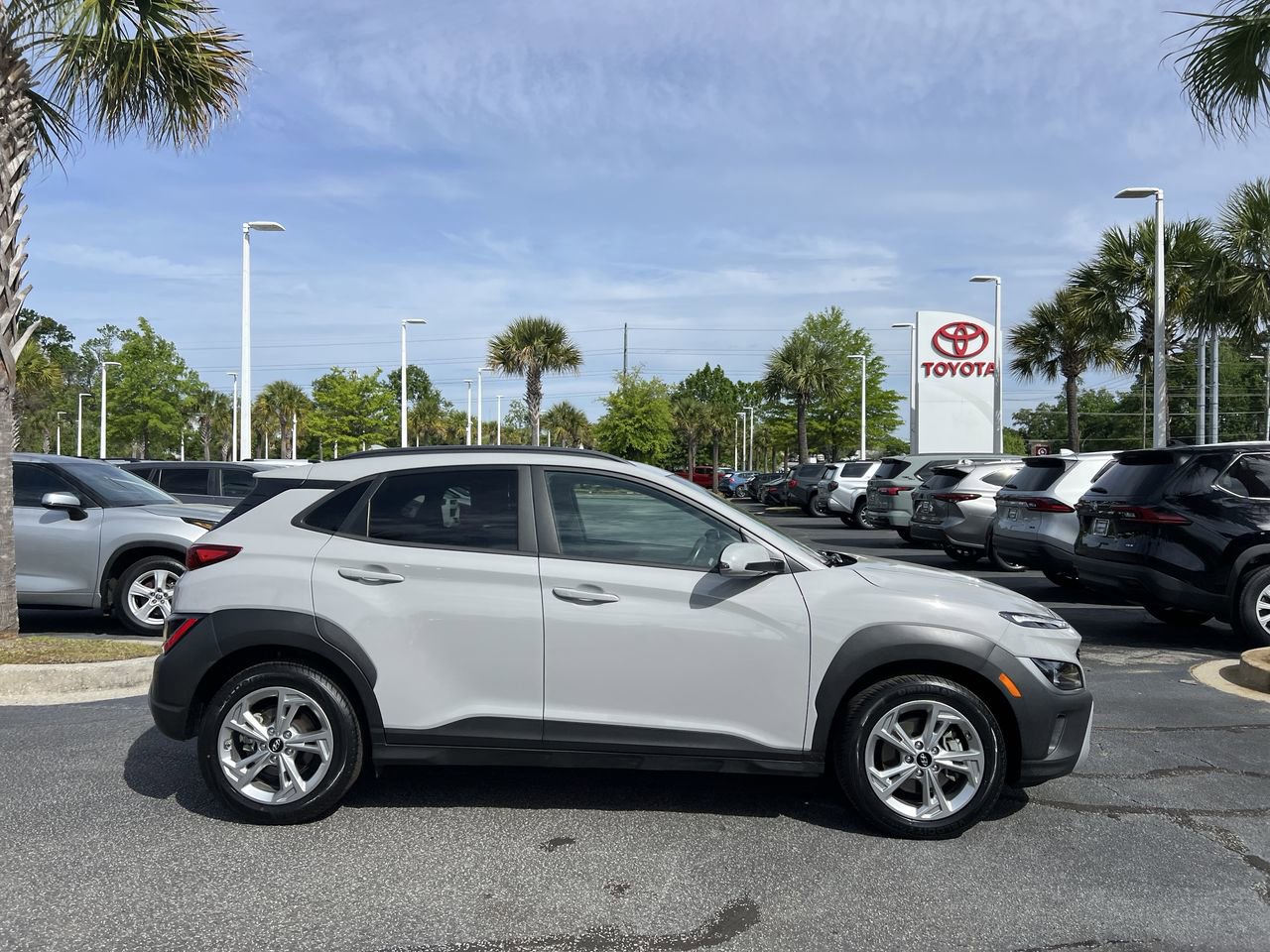 Used 2023 Hyundai Kona SEL w/ Convenience Package AWD/4WD image 11
