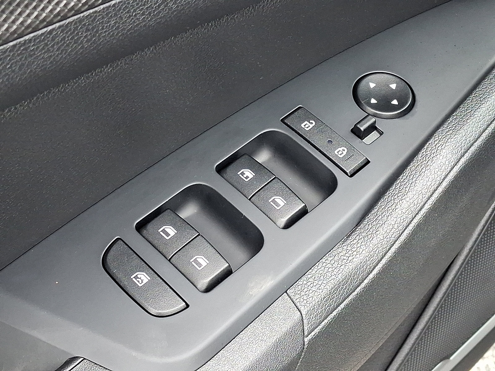 Used 2024 Kia Sportage LX AWD/4WD image 15