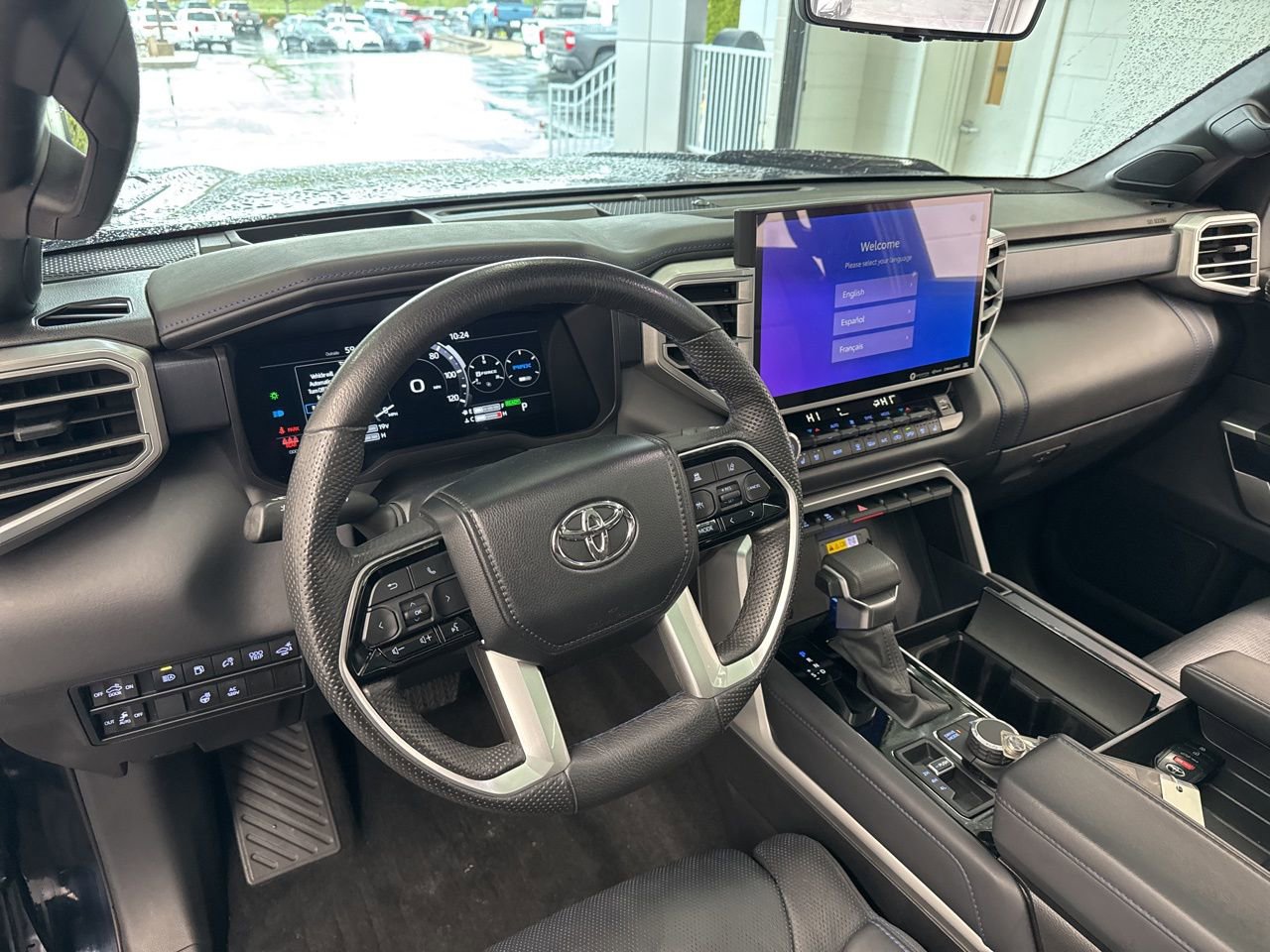 Used 2024 Toyota Tundra Platinum AWD/4WD image 17