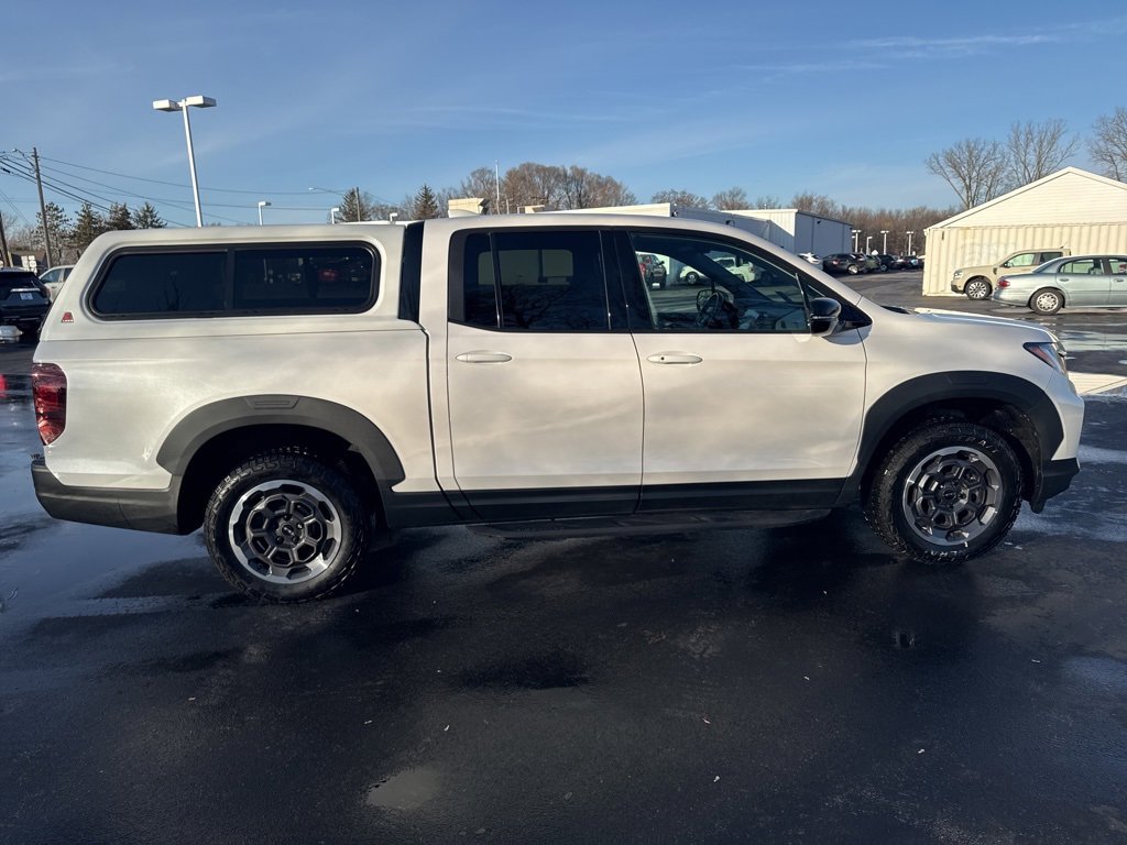 Used 2024 Honda Ridgeline Black Edition image 9