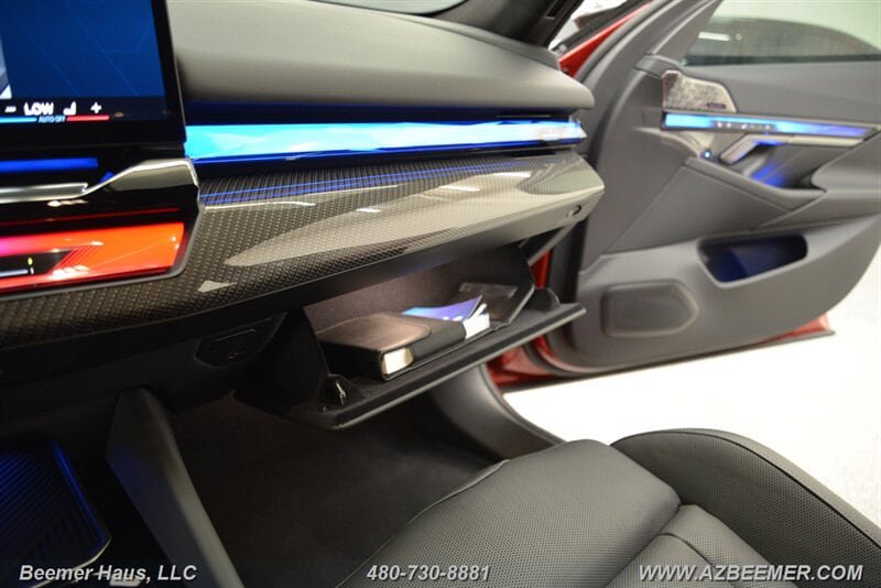 Used 2026 BMW M5 w/ M Driver's Package AWD/4WD image 38