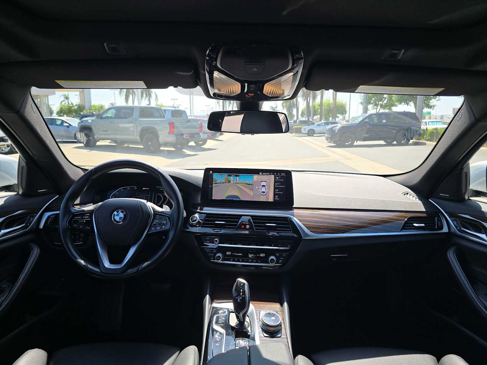 Used 2021 BMW 530e w/ Parking Assistance Package RWD image 18